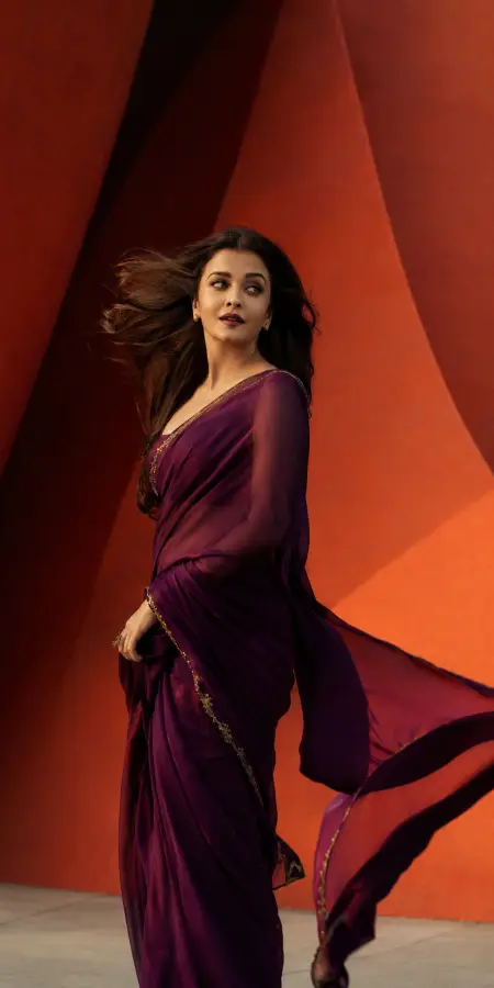 Aishwarya Rai In Purple Saree — bollywood phone wallpaper