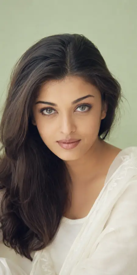 Aishwarya Rai Wearing White Traditional Outfit Portrait 4K wallpaper for desktop and mobile - Pixbee