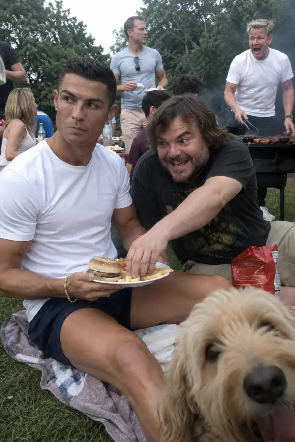 “Cristiano Ronaldo — Backyard BBQ Madness With Gordon Ramsay & Jack Black.” 4K wallpaper for desktop and mobile - Pixbee