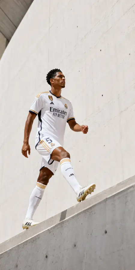 Jude Bellingham Real Madrid Kit Walk — football phone wallpaper