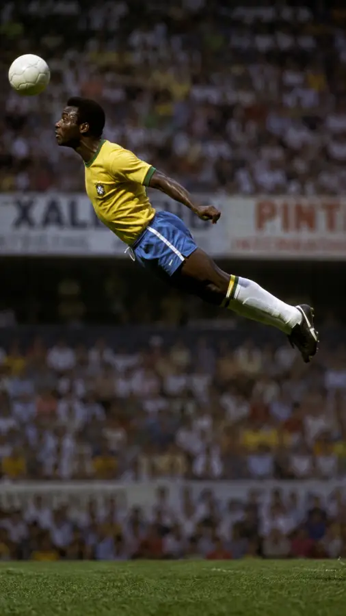 Pele Flying Header Brazil Legend Shot — football phone wallpaper