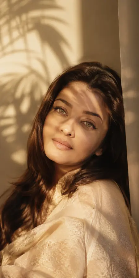 Warm Sunlight Shadow On Aishwarya Rai Face 4K wallpaper for desktop and mobile - Pixbee